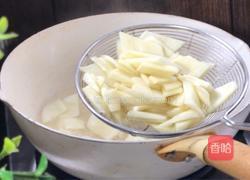 酸豆角茭白炒腊肠的做法图解9