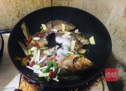 家常炖鱼的做法图解6