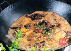 家常炖鲫鱼的做法图解12