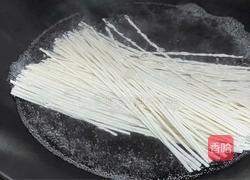 花生拌面的做法图解1