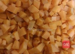 肉丁烧麦的做法图解1