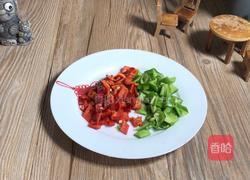 辣椒炒豆渣的做法图解2