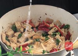 辣椒炒腐竹的做法图解10