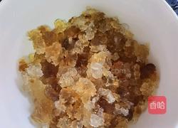 桃胶银耳羹的做法图解1