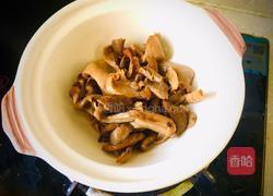 砂鍋菌菇燉牛肉的做法圖解2