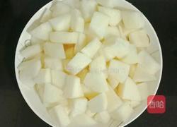 白果枸杞雪梨汁的做法图解3