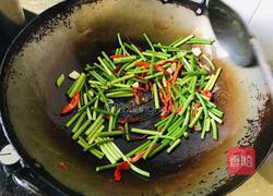 蒜苔过油肉的做法图解7