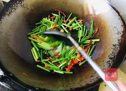 蒜苔过油肉的做法图解9