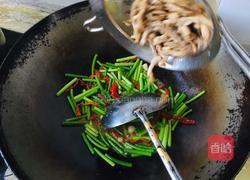 蒜苔过油肉的做法图解11