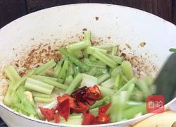 西芹炒牛肉的做法图解10