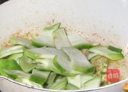 红椒丝瓜炒肉片的做法图解11