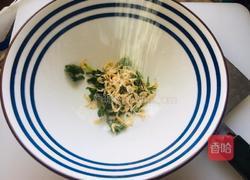 鸡蛋香菜冲汤的做法图解4