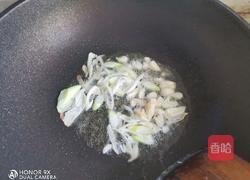 香菇炒肉片的做法图解7