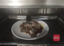 Illustration of how to make peacock fish with open tail 8