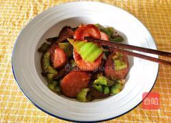 青椒炒红肠的做法图解7