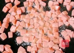 火腿肠炒时蔬的做法图解7