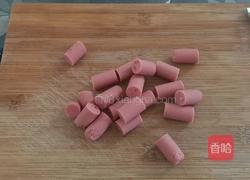 香辣香肠豆皮卷的做法图解1