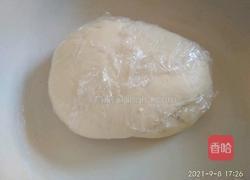 蛋黄酥的做法图解1