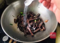 猪血炒韭菜的做法图解8