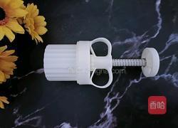 紫薯蛋黄月饼的做法图解13