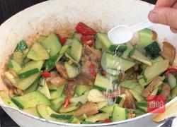 五花肉炒黄瓜的做法图解10