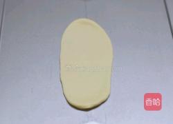 身形迷你的软式抹茶夹馅法国面包的做法图解3