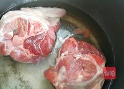 冬瓜薏米大骨汤的做法图解1