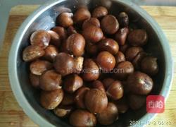电压力煲炒板栗的做法图解1