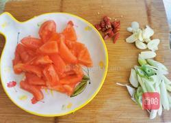 西红柿炒蘑菇油菜的做法图解2