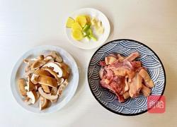 香菇烧鸭肉的做法图解2