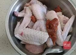 电饭锅焖鸡翅的做法图解1