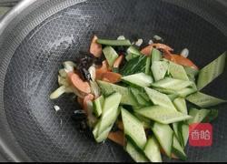 黄瓜火腿炒鸡蛋的做法图解6