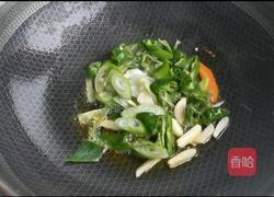 胡萝卜白菜粉条的做法图解3