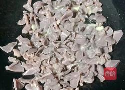 酸豆角炒鸭肾的做法图解10