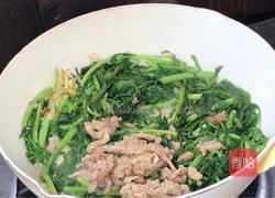 茼蒿炒肉丝的做法图解9