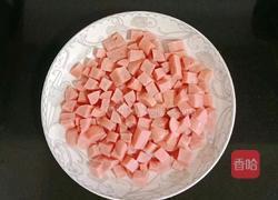 毛豆米炒火腿肠的做法图解1