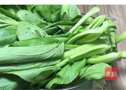 小白菜炒肉丝的做法图解1