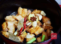 板栗红烧肉的做法图解6