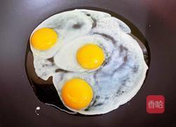 南瓜炒鸡蛋的做法图解3