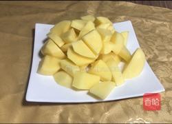 牛筋烧土豆的做法图解2