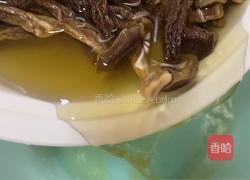 鹿茸菇瘦肉汤的做法图解5