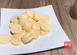 椒盐日本豆腐的做法图解1