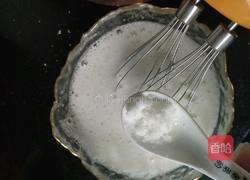 电饭煲蒸蛋糕的做法图解4