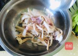 泡椒鱿鱼丝的做法图解5