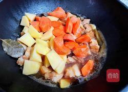 胡萝卜炖肉的做法图解12
