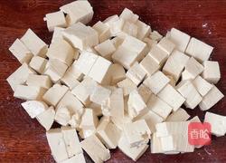 豆腐虾仁汤的做法图解1