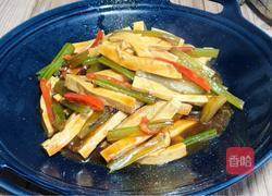 芹菜炒豆腐干的做法图解10