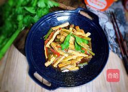 芹菜炒豆腐干的做法图解12