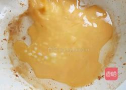 鸡蛋酱茼蒿的做法图解2