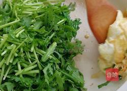 鸡蛋酱茼蒿的做法图解5